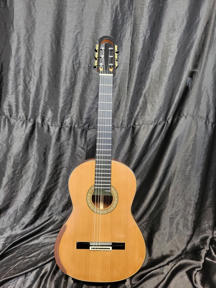 Yulong Guo A. Echoes mit Schellack